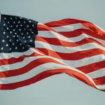 Drapeau américain illustrant une formation en anglais