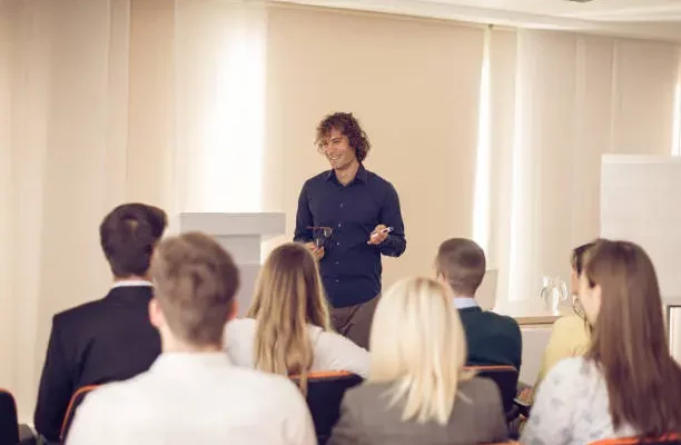 Comment devenir formateur professionnel d&rsquo;adultes ?